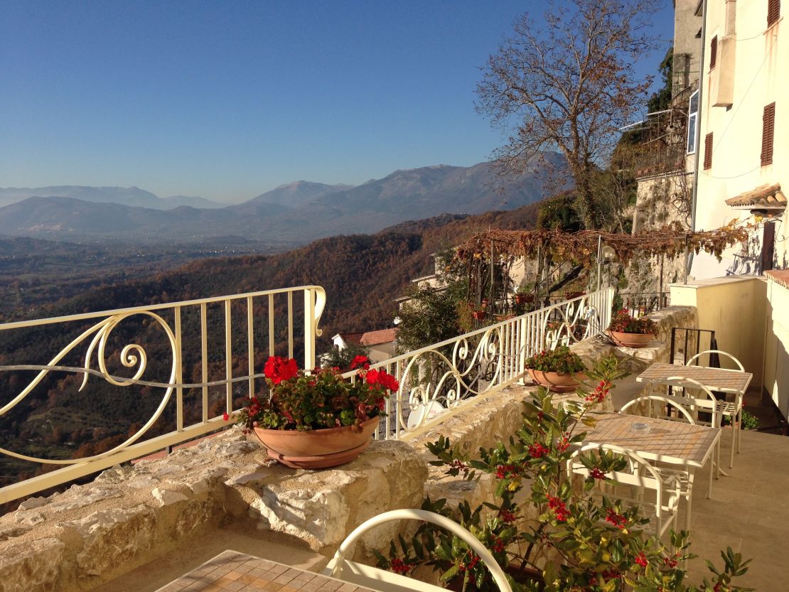 Sotto le Stelle is a boutique hotel in a former abbot's palace in Picinisco.
