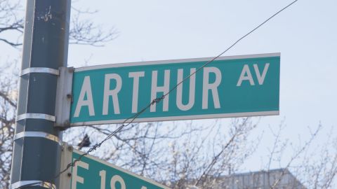 arthur ave 2-street sign