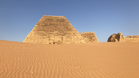 The Sudan pyramids are smaller than those in Egypt. They are also far less busy, typically receiving about 10 visitors per day. <br />