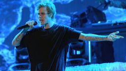 MIAMI BEACH, FL - DECEMBER 31:  Justin Bieber performs poolside at Fontainebleau Miami Beachs New Years Eve Celebration at Fontainebleau Miami Beach on December 31, 2016 in Miami Beach, Florida.  (Photo by Gustavo Caballero/Getty Images for Fontainebleau Miami Beach)