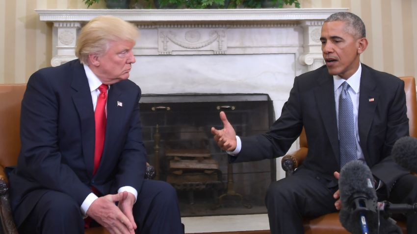 US President Barack Obama meets with President-elect Donald Trump in the Oval Office at the White House on November 10, 2016 in Washington, DC.