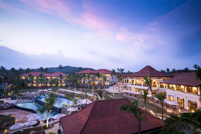 <strong>Clifftop style:</strong> The hotel is located in the middle of a coconut plantation, with easy access to a secluded beach nearby.