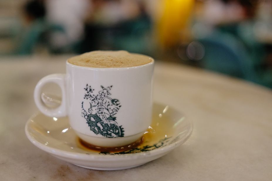<strong>White coffee: </strong>To make Ipoh's white coffee, coffee beans are roasted with margarine, without sugar, which results in a lighter colored coffee. For a light breakfast, pair it with margarine toast topped with half-boiled eggs.