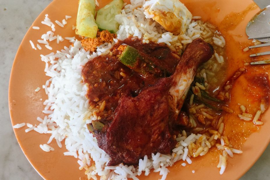 <strong>Nasi ganja: </strong>The nickname "nasi ganja" has become inextricably linked to the Nasi Kandar Ayam Merah stall at the Yong Suan kopitiam, founded in the 1950s. Don't get too excited. The food is all legal. <br />