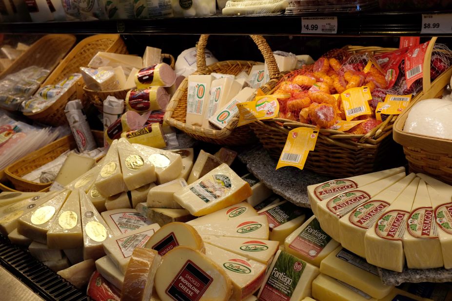 Another dairy product, cheese, comes in fifth place with 9.8 kg of emissions per kg produced. "Our list is a an average of several common cheeses," explains Sujatha Bergen, "Cheeses that require refrigerated transport or are flown in from abroad, however, tend to have higher climate impacts."