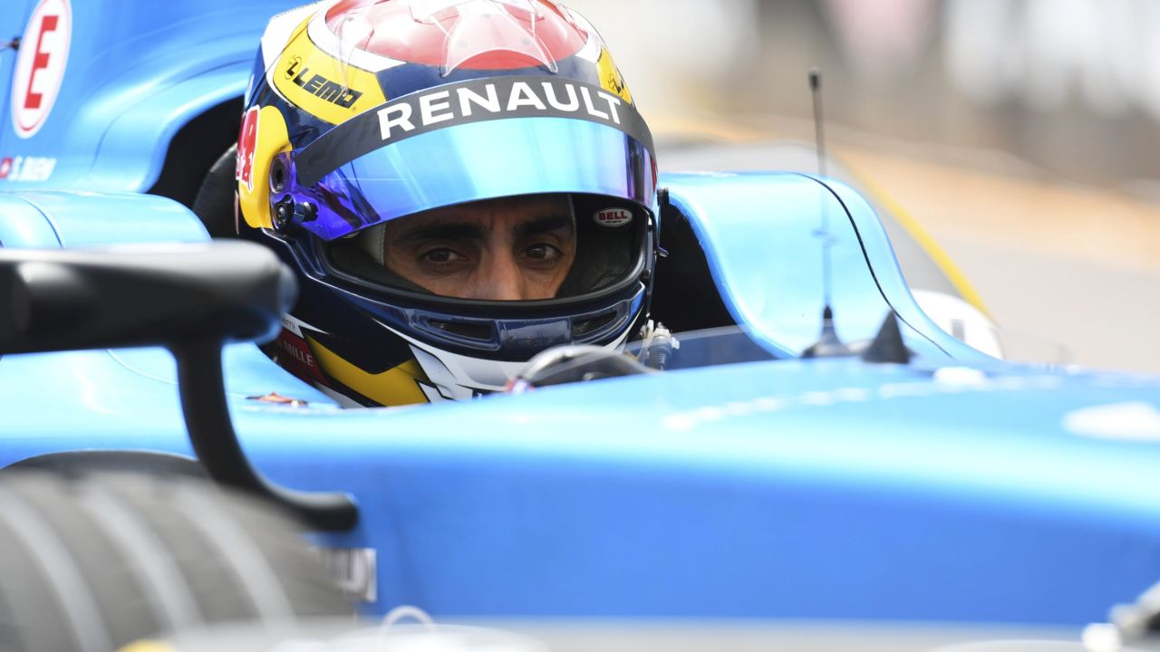 Renault's Sebastien Buemi claimed victory in the Formula E Grand PRix in Monaco after starting from pole position.