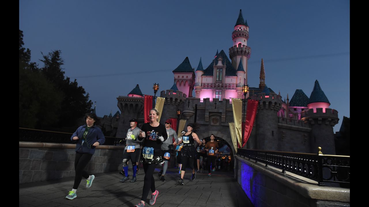 Despite the darkness, the course is well-lighted and -directed. It goes through the iconic Sleeping Beauty's Castle.<br />