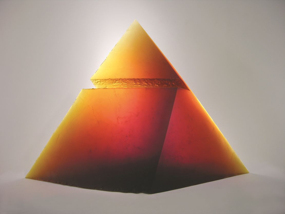 Libenský & Brychtová, Red Pyramid, 1993-99.
Image courtesy of  Heller Gallery, New York  
