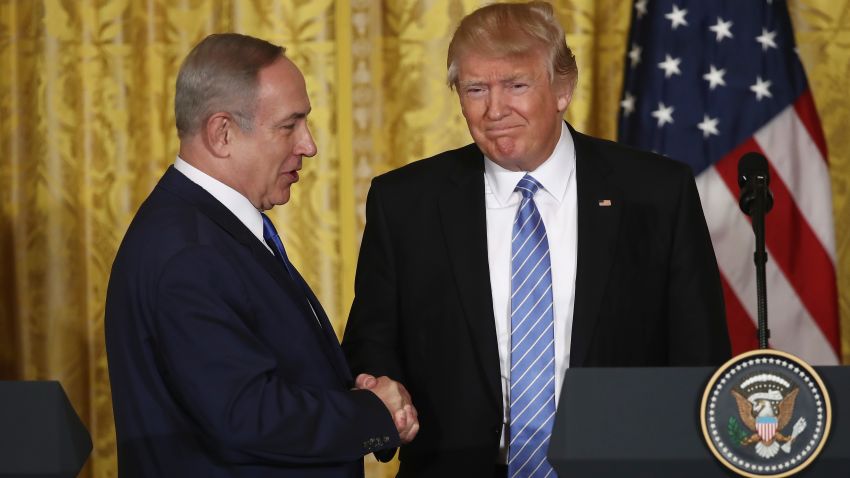 WASHINGTON, DC - FEBRUARY 15: U.S. President Donald Trump (R) and Israel Prime Minister Benjamin Netanyahu (L) shake hands during a joint news conference at the East Room of the White House February 15, 2017 in Washington, DC. President Trump hosted Prime Minister Netanyahu for talks for the first time since Trump took office on January 20. (Photo by Win McNamee/Getty Images)