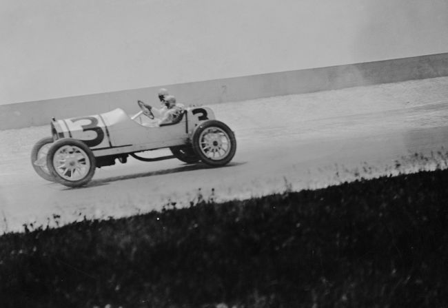 Early editions of the event are a relic of a bygone era in motorsport. In 1913, Norway's Gil Andersen drove alongside his mechanic.