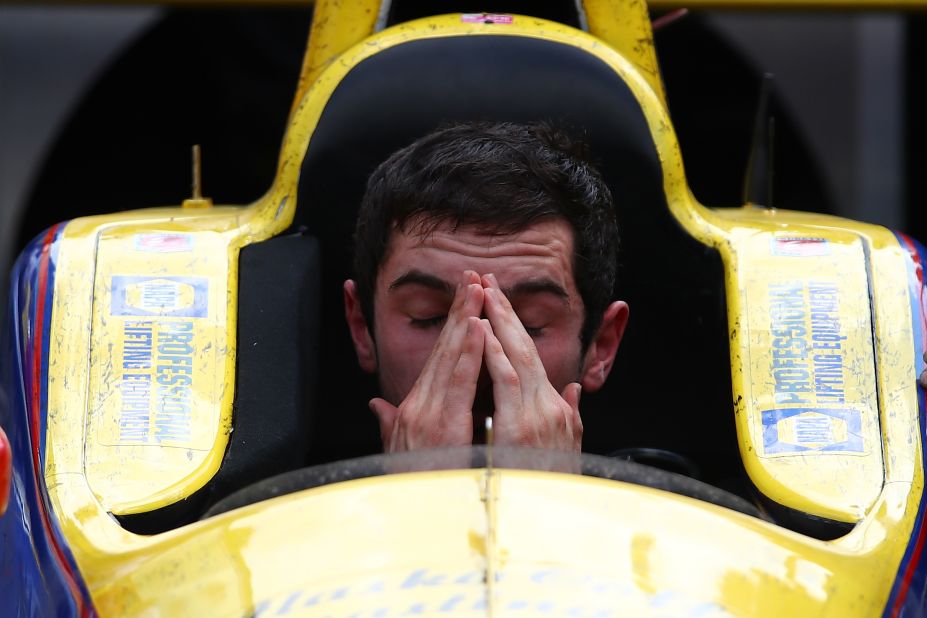Victory begins to sink in for last year's winner, Alexander Rossi. A former F1 driver, Rossi won the race as a rookie despite starting from 11th place on the grid. The American has since signed a long-term contract with Andretti and is competing again this year. 