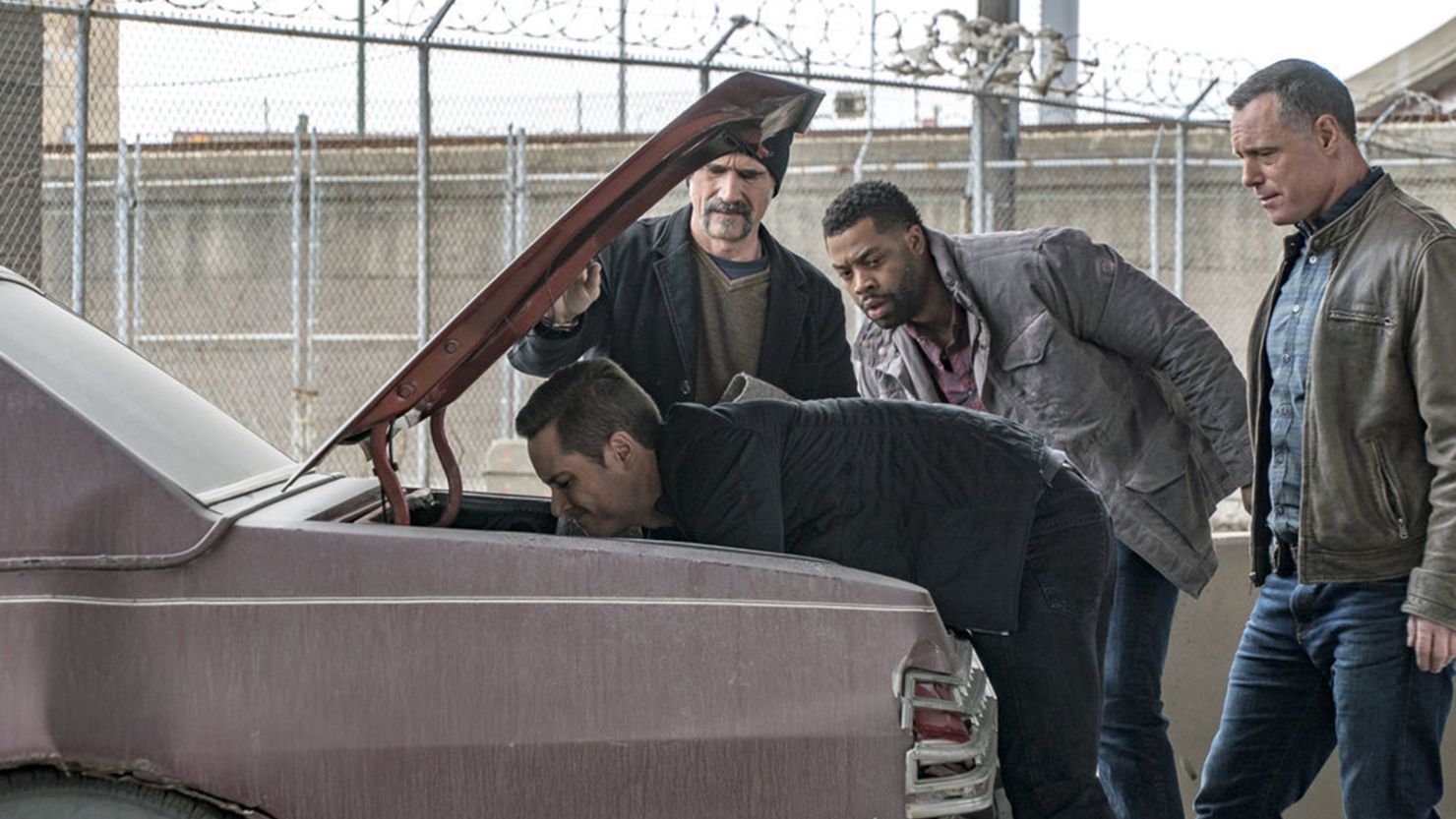 Jesse Lee Soffer, Elias Koteas,  LaRoyce Hawkins and Jason Beghe star in the "Army of One" episode of "Chicago P.D."