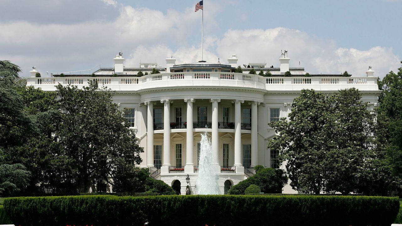 WASHINGTON - MAY 31:  The exterior view of the south side of the White House is seen May 31, 2005 in Washington, DC. Vanity Fair Magazine reported that former FBI official W. Mark Felt claimed himself was ?Deep Throat,? the anonymous source who provided information to Washington Post reporter Bob Woodward?s famous Watergate investigation report that led to the former President Richard Nixon's resignation.  (Photo by Alex Wong/Getty Images)