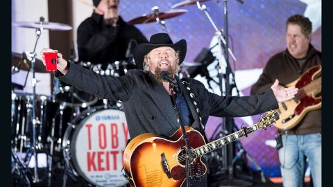 Country singer Toby Keith performs for US President-elect Donald Trump and his family during a welcome celebration at the Lincoln Memorial in Washington, DC, on January 19, 2017.