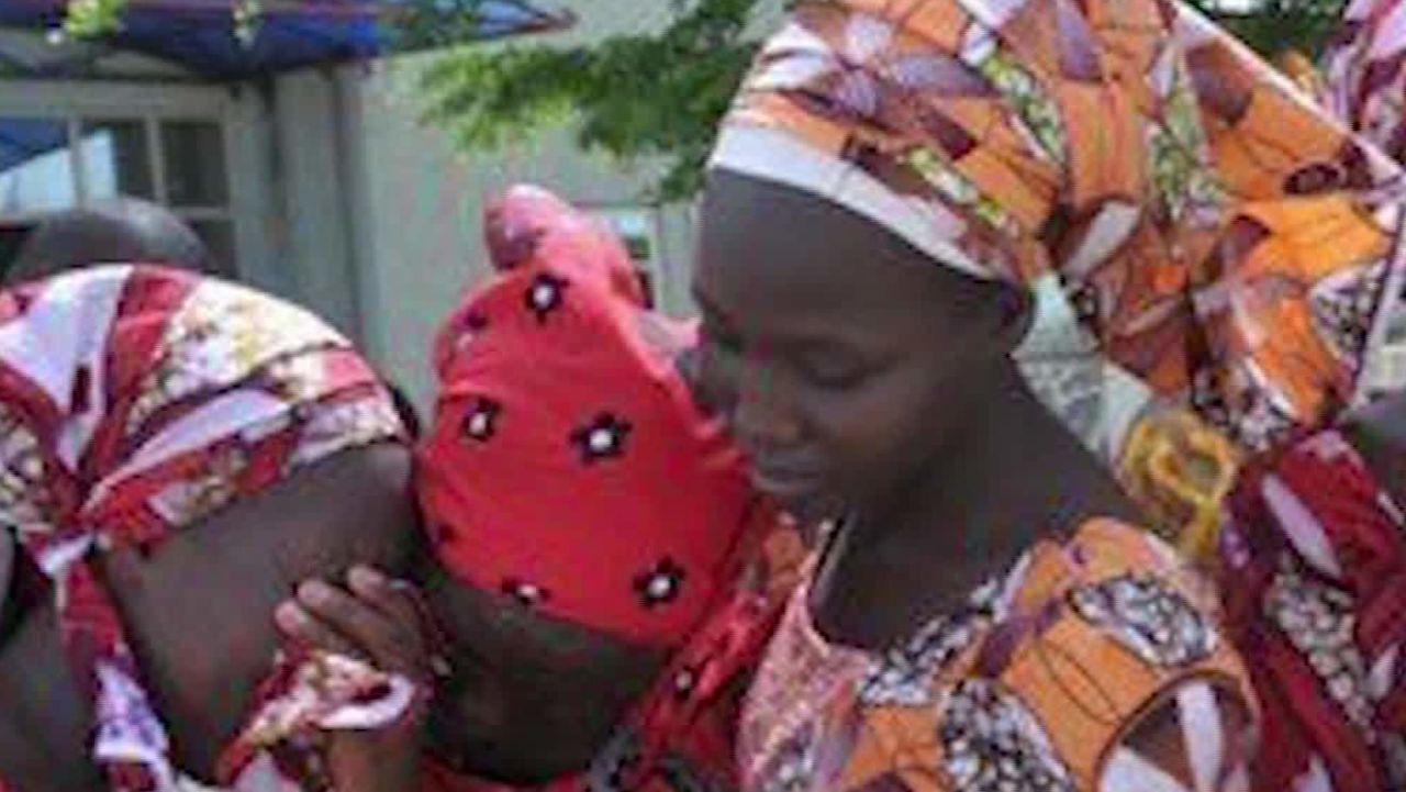 chibok schoolgirls reunited sot_00010928.jpg