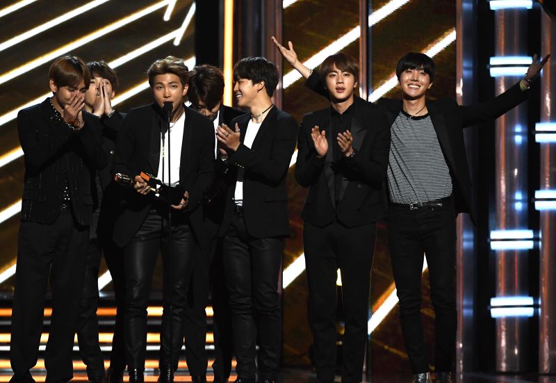 BTS KPop band beats US stars to win Billboard Music Award | CNN