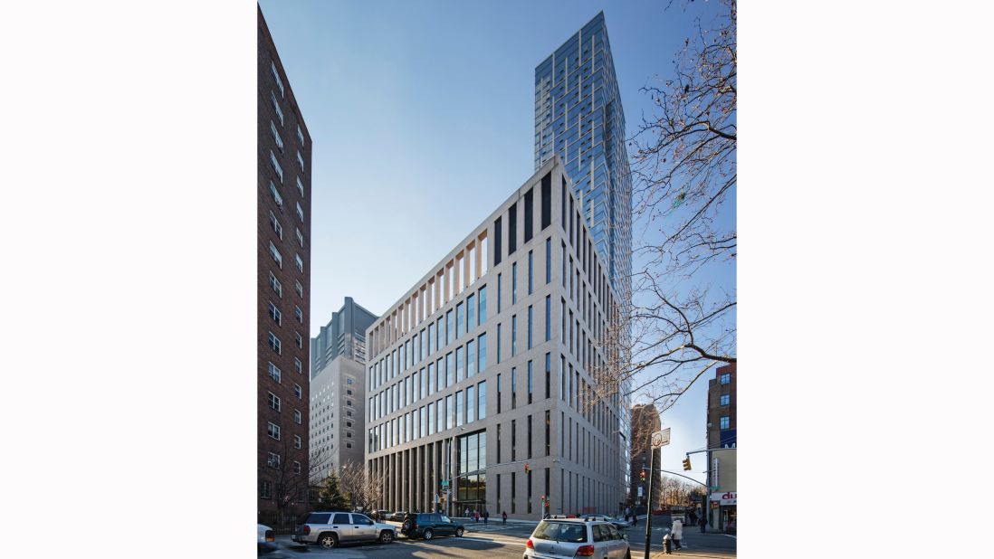 For this Upper East Side building, Skidmore, Owings & Merrill had to meet the needs of researchers, doctors, educators and patients. 