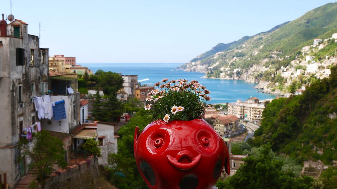 Vietri is an ideal place for buying all kinds of ceramics.