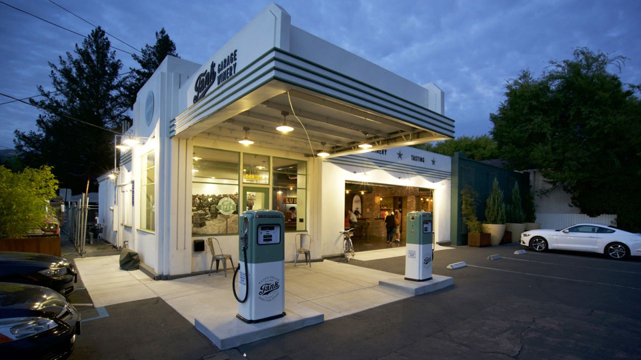 Tank Garage Winery: California lubrication.