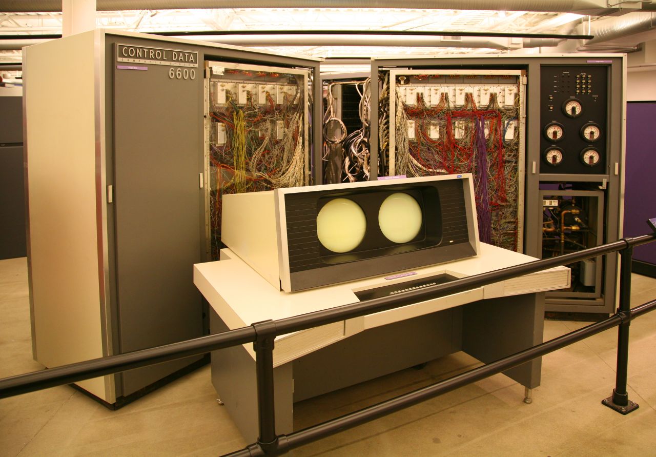 The world's very first supercomputer, the Control Data Corporation (CDC) 6600, only had a single CPU. <br /><br />Released in 1964, the CDC 6600 achieved a peak performance of 3 million floating point operations per second (3 megaflops).
