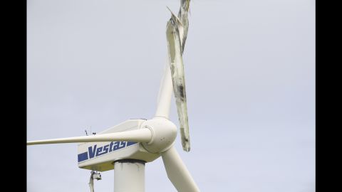 A snapped-off rotor blade'seen on a wind turbine near Dargelin, Germany, 17 May 2017. The damage was presumably caused by a lightning strike on 15 May 2017.