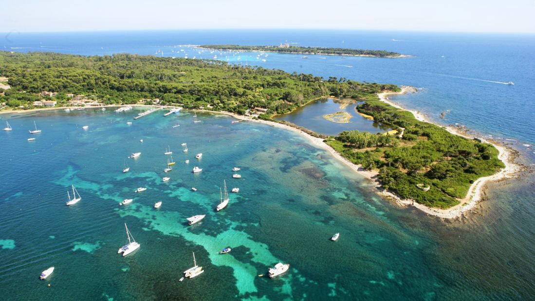<strong>Îles de Lérins: </strong>Just 15 minutes from Cannes, the tranquil island retreats of  Île Sainte-Marguerite and Île Saint-Honorat feel like a world away. 