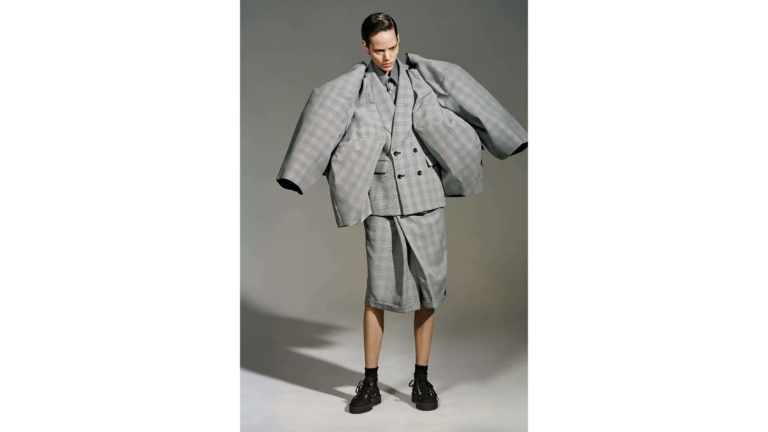 Comme des Garçons's Autumn-Winter 2013 "The Infinity of Tailoring" collection 