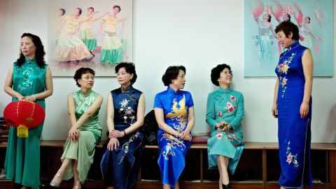 The qipao club in Shanghai -- where women come to wear the traditional dress in a tribute to the classic 1920s look.