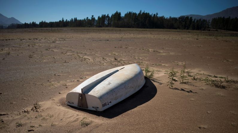 A boat lay on the sand on May 10 at the Theewaterskloof Dam.