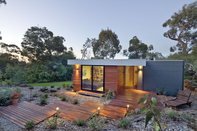 Australian company <a href="index.php?page=&url=http%3A%2F%2Fwww.prebuilt.com.au%2Four-houses%2Fpre-designed%2Feve%2F" target="_blank" target="_blank">Prebuilt </a>offers custom modular homes, as well as four predesigned models conceived by architecture firm Pleysier Perkins. The Eve model is available in seven different configurations and features a large covered outdoor entertaining area.<br />