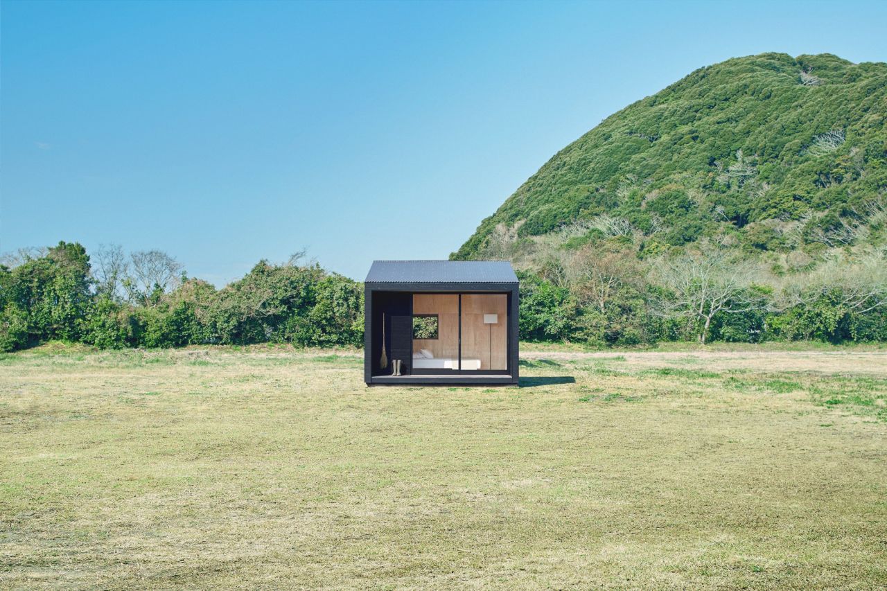 Known for their minimalist clothes and homegoods, Japanese retailer Muji have brought their aesthetic to prefab housing with Mujihut. The structure costs $27,000. <br />