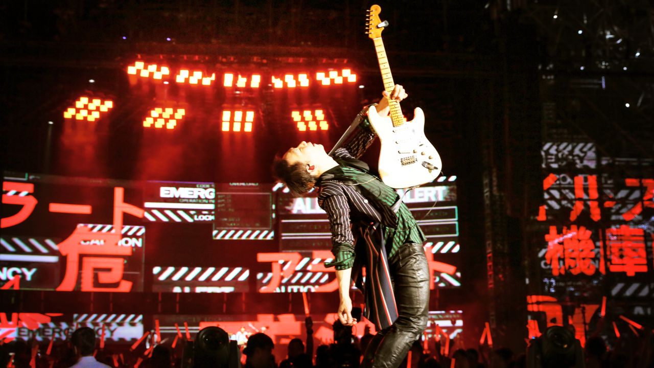 Guitarist Stone, or Shi Chin-hang
