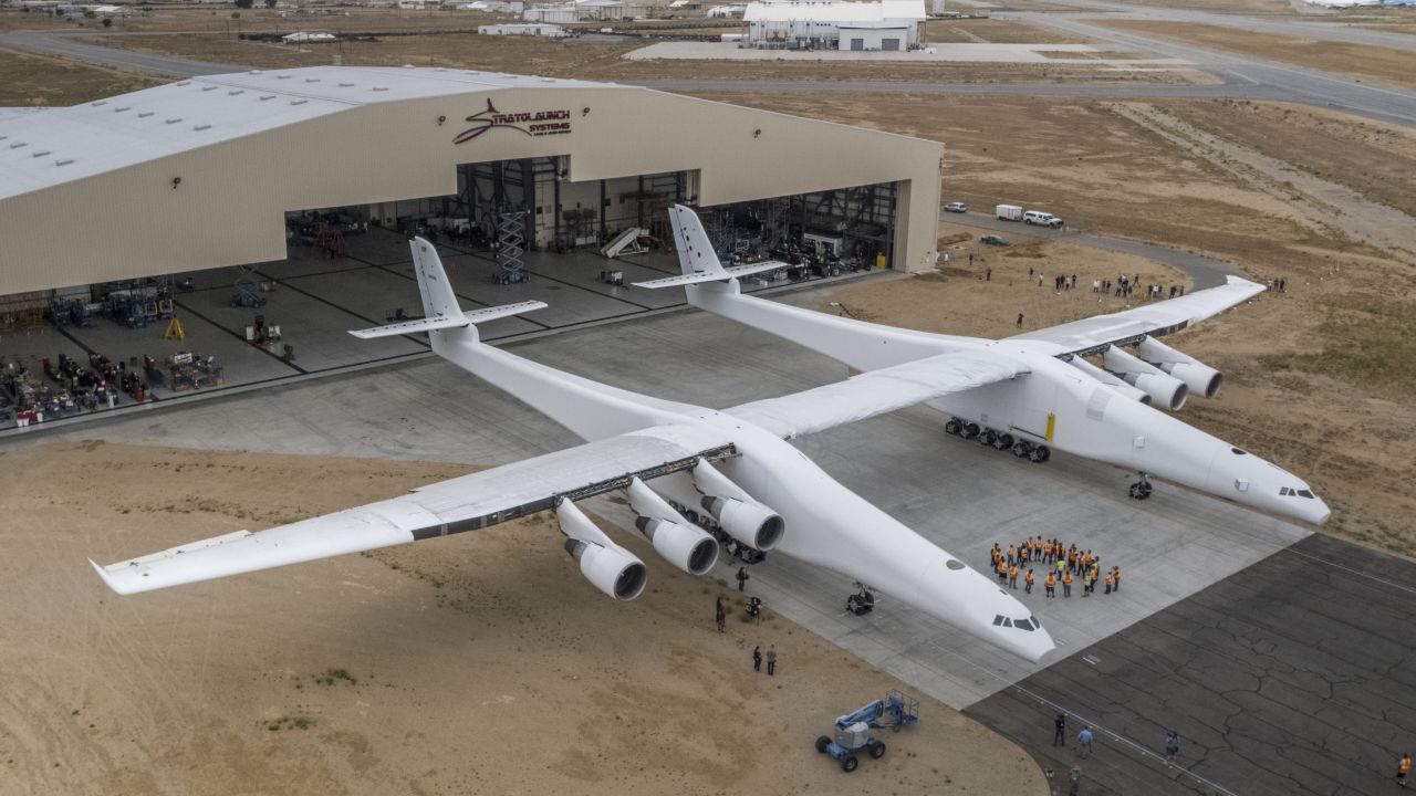 02 Stratolaunch