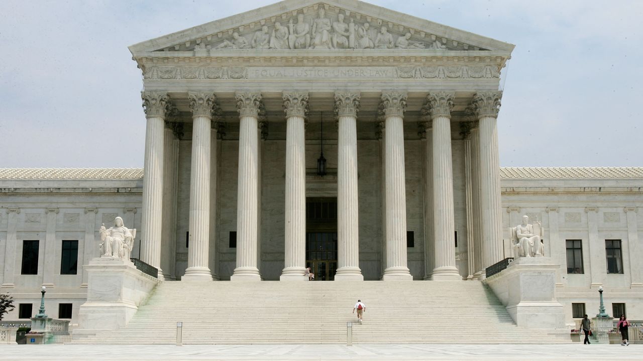 Supreme Court exterior 05