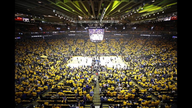 Oracle Arena was packed for Game 1.