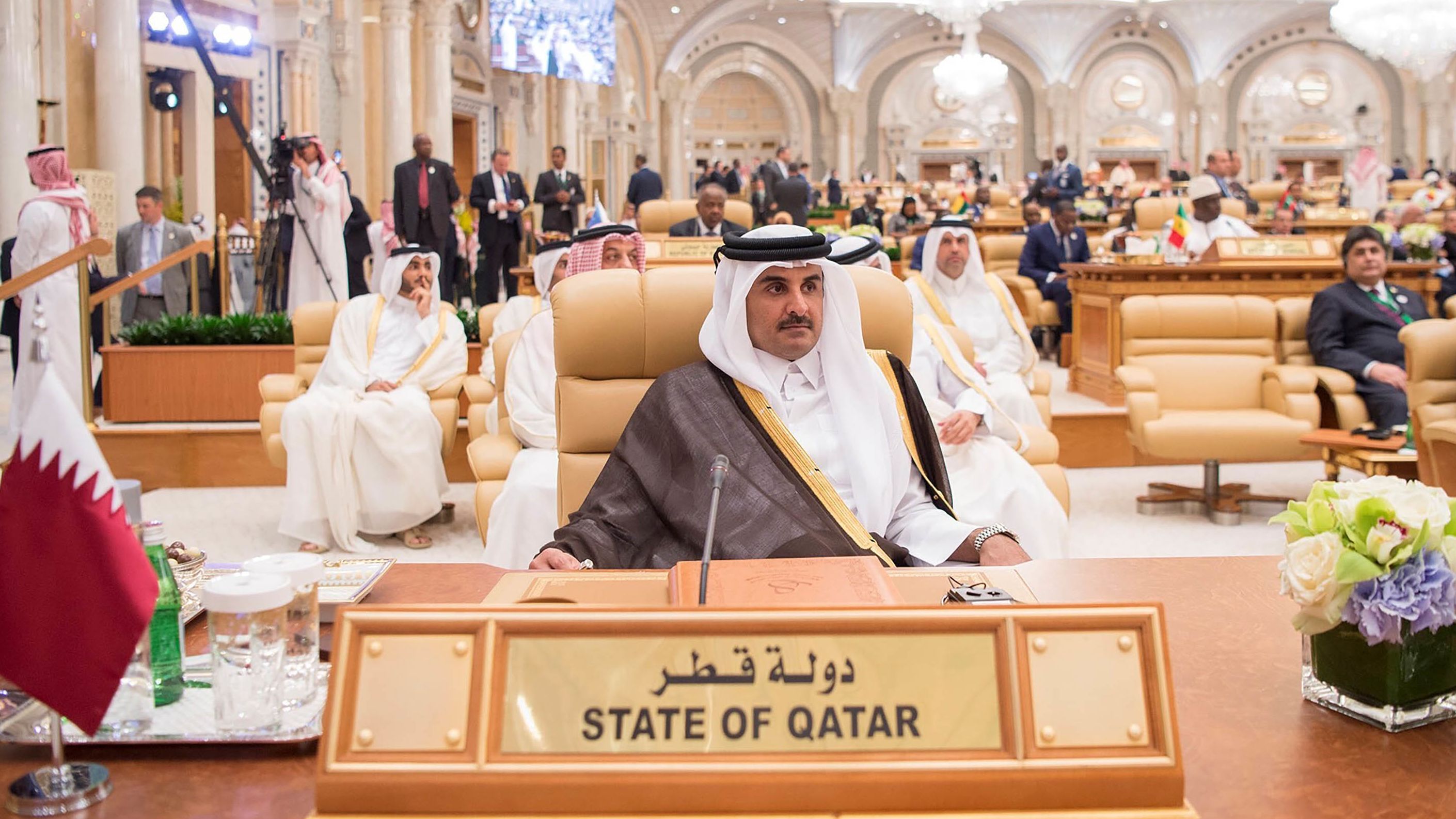 Саудовская аравия режим. Эмир государства Катар Шейх Тамим Бин Хамад Аль Тани. Эмир Катара Тамим Бин Хамад. Катар абсолютная монархия. Абсолютная монархия Саудовская Аравия.