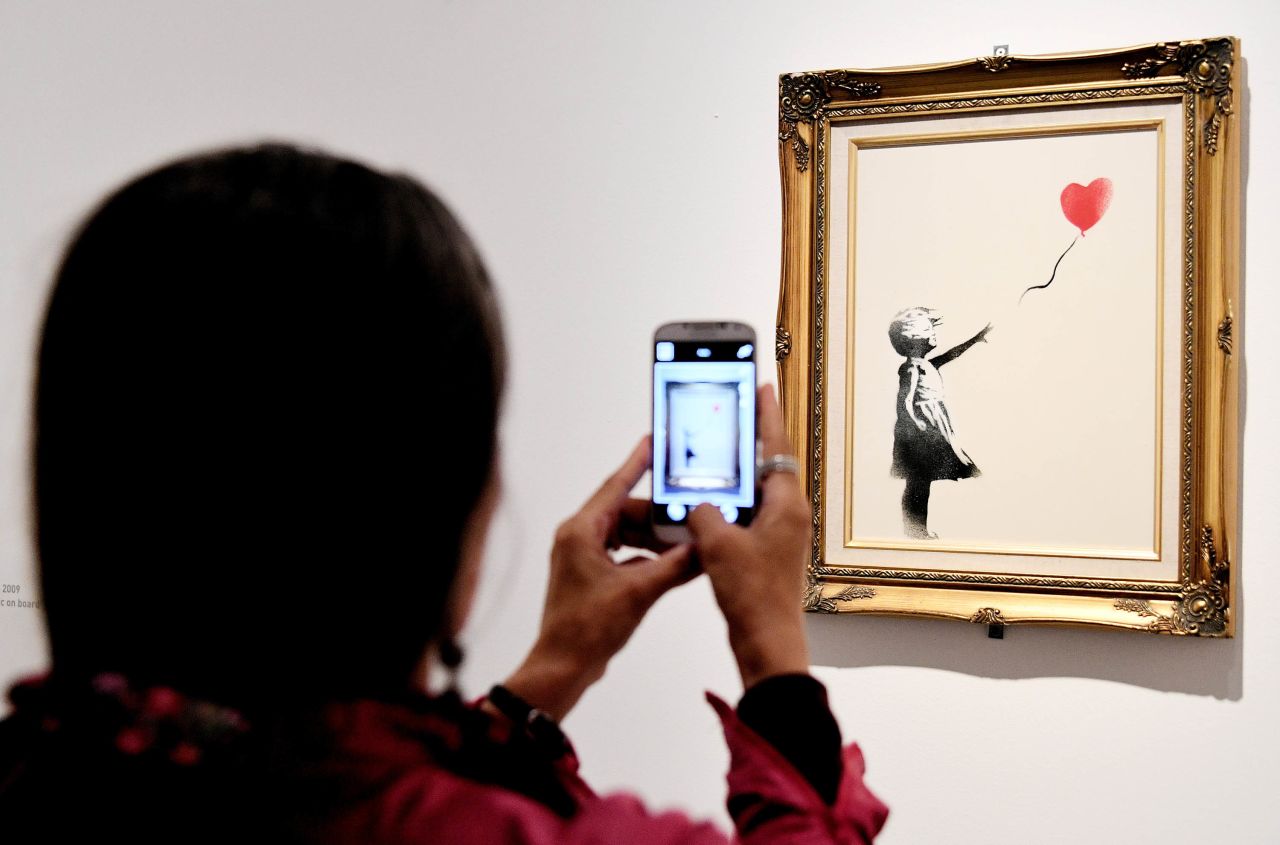 The original version of Banksy's artwork features a red balloon. The print offered to voters in the Bristol area showed a balloon colored like a Union Jack flag.
