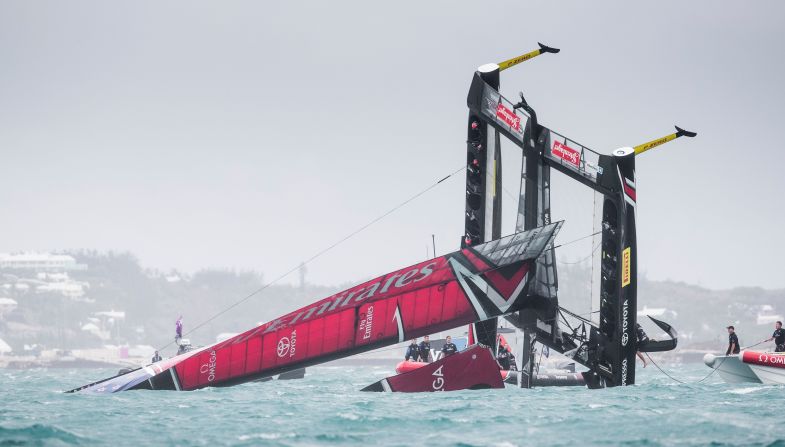 But the British team pulled a race back after a <a href="index.php?page=&url=http%3A%2F%2Fwww.cnn.com%2F2017%2F06%2F07%2Fsport%2Femirates-team-new-zealand-capsize-americas-cup%2Findex.html">dramatic capsize</a> in high winds cost Team NZ one of the races.