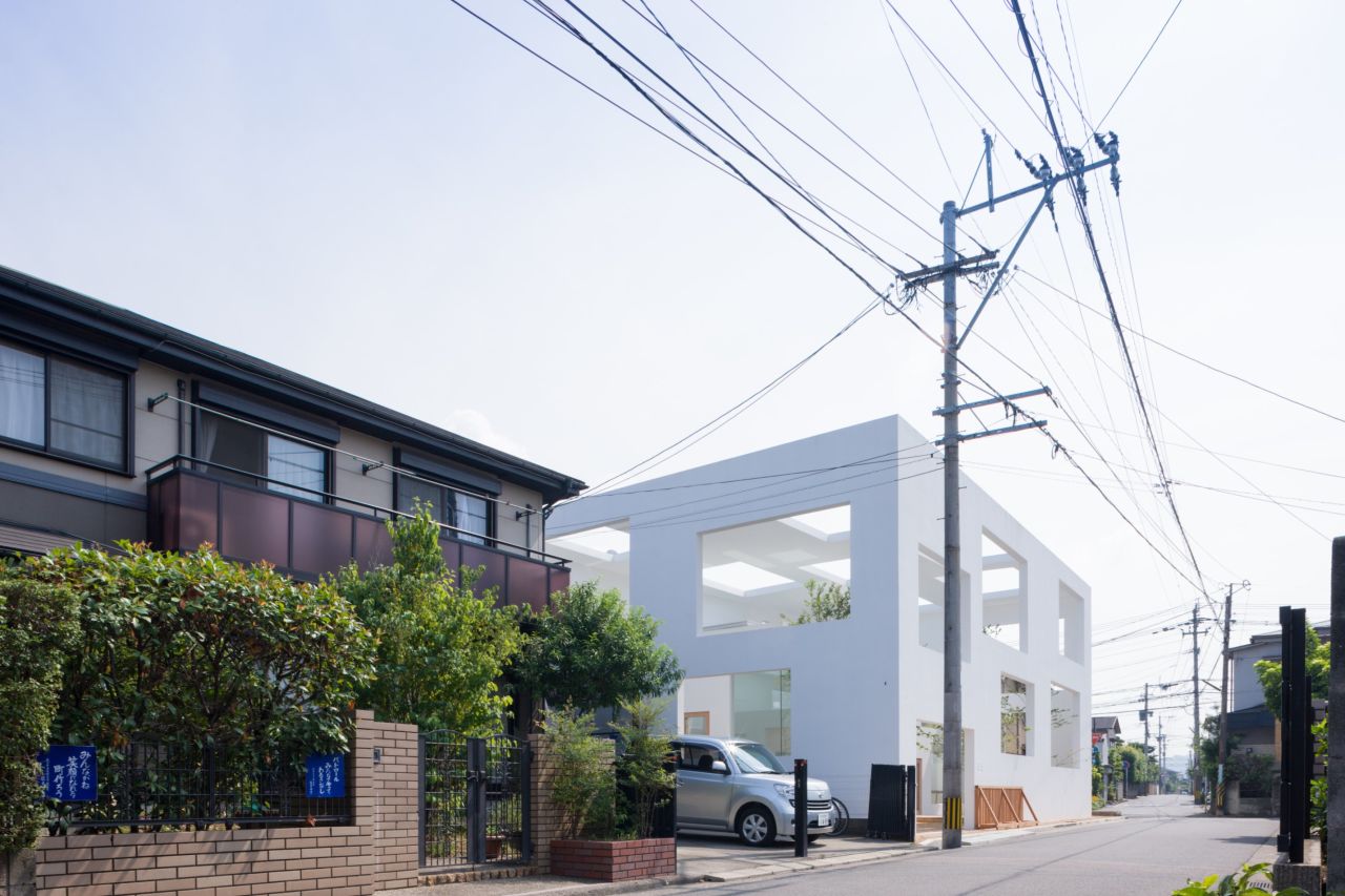 House N, designed by Sou Fujimoto, resembles being in the clouds. There is no distinct boundary between the street and the inside of the house. 