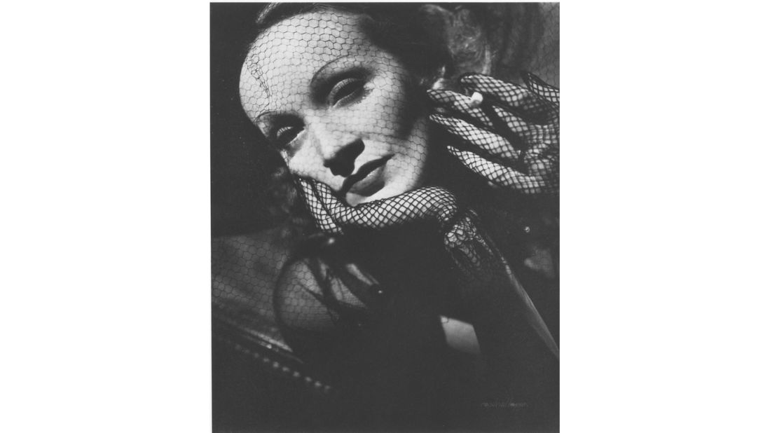 Marlene Dietrich in "Seven Sinners" (1940)