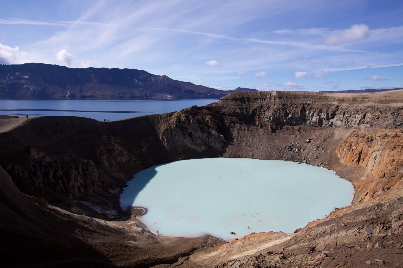 <strong>Víti -- </strong>This crater lake, next to the bigger Öskjuvatn, occupy the giant Askja caldera in northeast Iceland. The whole crater measures 50 square kilometers. Víti was formed during an eruption in 1875.  