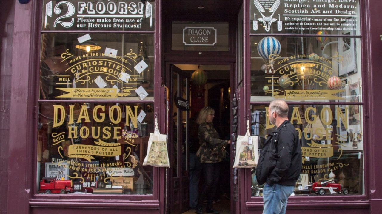 There are even Potter-themed shops on Victoria Street.