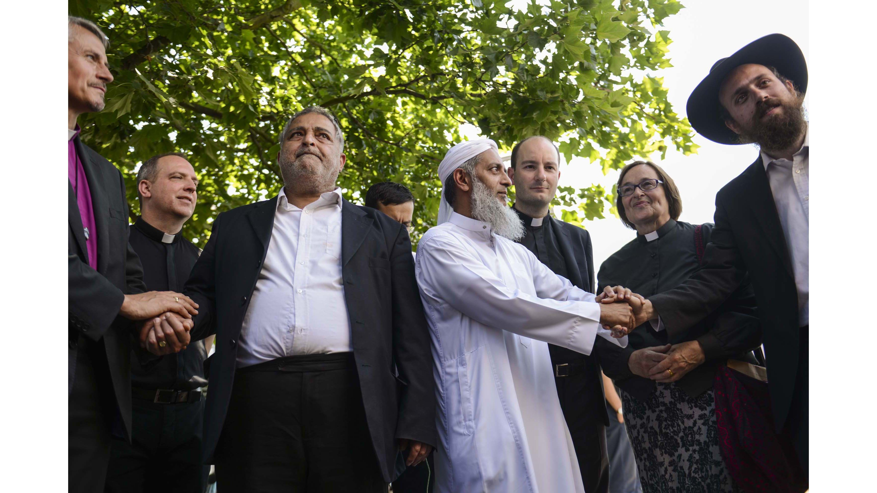 "We had Iftar [breaking fast] at the chief rabbi's home last night. Two hours later, this happens," Yousif al-Khoei, executive director of the Al-Khoei Foundation in London and director of the Centre for Academic Shi'a Studies, said. "We cannot allow these extremists to divide us."