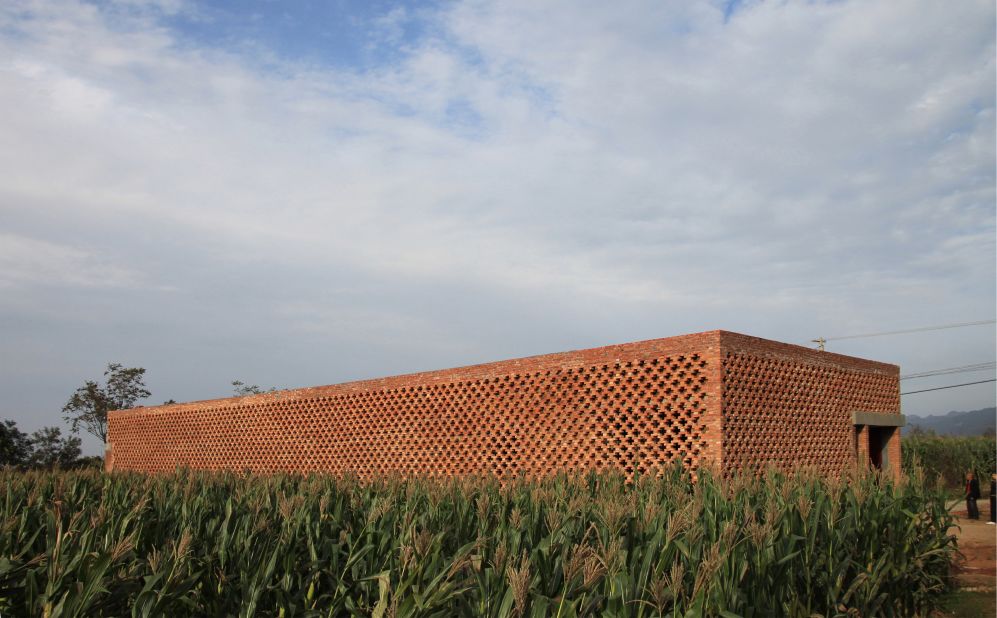 This house in Shaanxi province is a prototype of a modern mud-brick courtyard house.