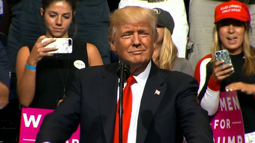 trump iowa rally thumb