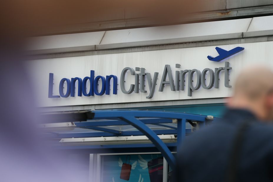 <strong>City Airport (LCY) </strong>-- London's most convenient airport, City, is nestled in the heart of the Docklands area -- six miles from the City and the financial district and a stone's throw from Canary Wharf.