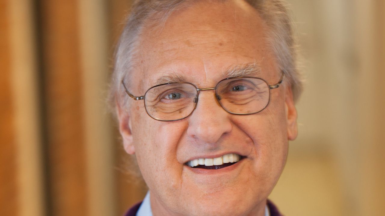 Stephen Lewis