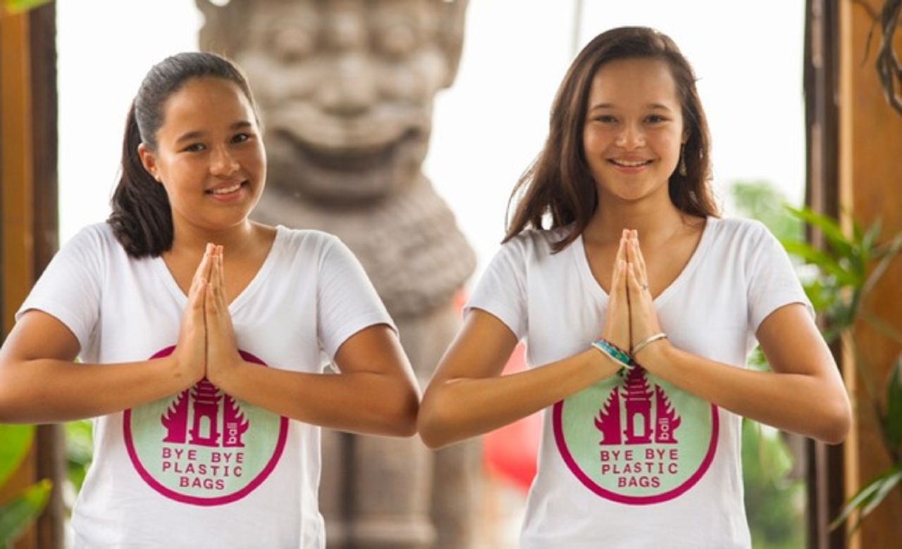 Isabel and Melati Wijsen.