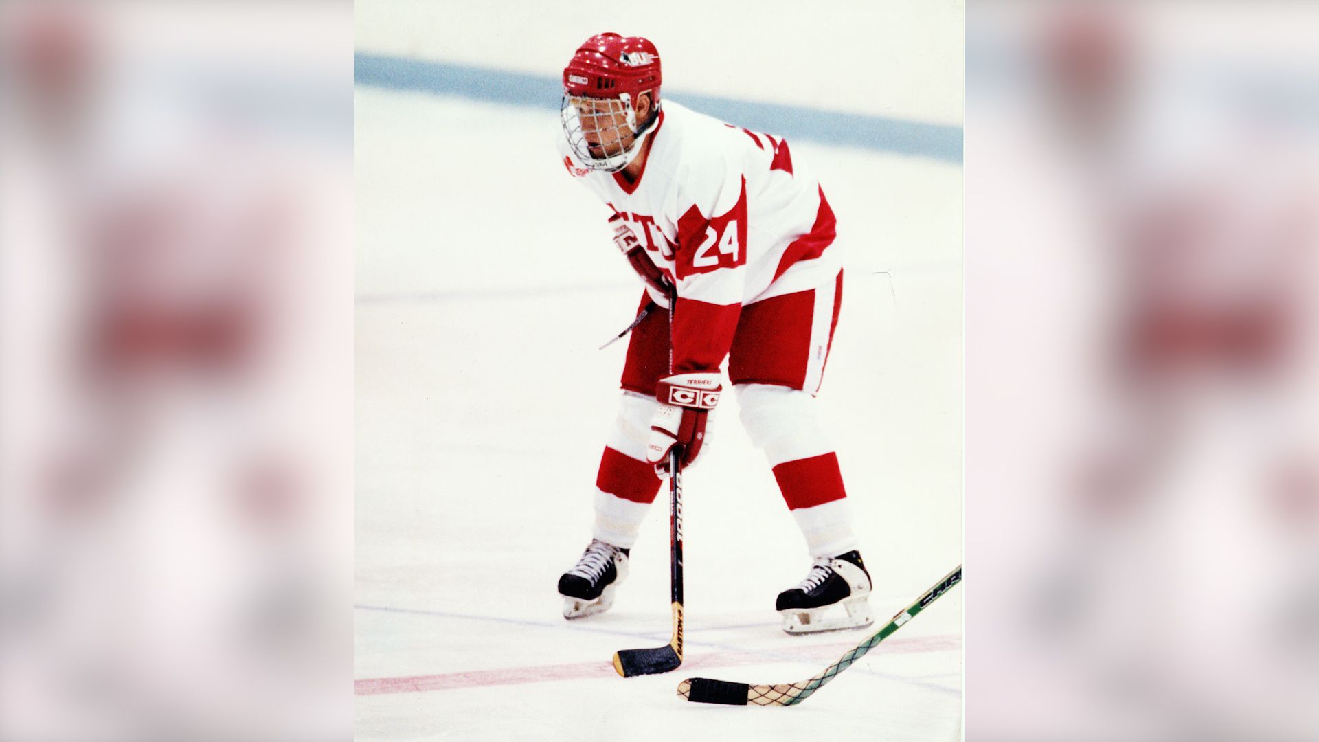 ELEVEN SECONDS BOSTON UNIVERSITY FRESHMAN TRAVIS ROY HAD JUST FULFILLED HIS  DREAM OF PLAYING DIVISION I HOCKEY WHEN A TERRIBLE ACCIDENT ON THE ICE  CHANGED HIS LIFE FOREVER - Sports Illustrated Vault