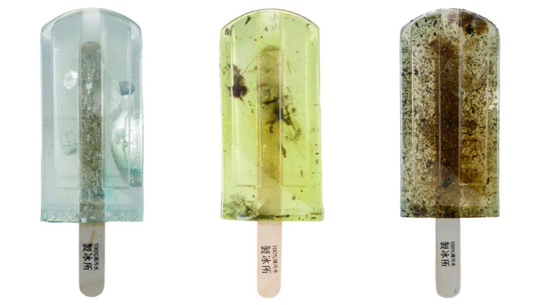 Along with suspiciously colored waters (due to waste oil and industrial dye), the popsicles contain bugs, dirt, dead fish, cigarette butts, nets, oil and plastic waste in various forms, such as wrappers, bottle caps and packaging.